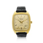 ZENITH | REFERENCE GB70111 'BETA 21' A YELLOW GOLD TONNEAU SHAPED WRISTWATCH WITH DATE, CIRCA 1970