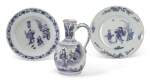 A DUTCH DELFT BLUE AND WHITE CHINOISERIE BALUSTER JUG AND TWO PLATES | LATE 17TH CENTURY
