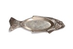 A FABERGÉ SILVER CAVIAR DISH IN THE FORM OF A FISH, MOSCOW, 1899-1908