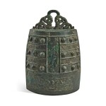 An archaic bronze bell (Bo), Eastern Zhou dynasty, Spring and Autumn period | 東周 春秋 青銅蟠螭紋鎛