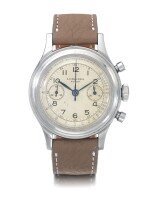  LONGINES | A STAINLESS STEEL CHRONOGRAPH WRISTWATCH WITH REGISTERS CIRCA 1945