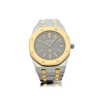 REFERENCE 5402 JUMBO ROYAL OAK A YELLOW GOLD AND STAINLESS STEEL AUTOMATIC WRISTWATCH WITH DATE AND BRACELET, CIRCA 1975  