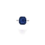 TIFFANY & CO. | AN IMPORTANT SAPPHIRE AND DIAMOND RING   蒂芙尼 | 8.41卡拉 天然「喀什米爾」藍寶石 配 鑽石 戒指