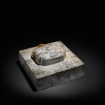 A large gray stone square seal, 20th century | 二十世紀 石雕獸面鈕印