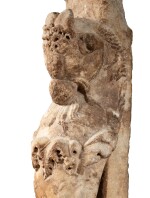 Roman marble table leg with ram's head, circa 2nd century A.D. | Pied de table (trapézophore) en marbre, art romain, vers le IIe siècle après J.-C.