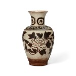 A painted 'Cizhou' 'peony' vase, Yuan dynasty | 元 磁州窰白地黑花瓶「德祐二年」仿款