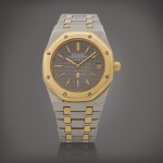 Retailed by Bulgari: Royal Oak 'Jumbo', Reference 5402SA A stainless steel and yellow gold wristwatch with date and bracelet Circa 1978  |  零售商為寶格麗：愛彼  | Royal Oak 'Jumbo' 型號 5402SA 精鋼及黃金鍊帶腕錶備日期顯示，製作年份約 1978