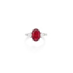 RUBY AND DIAMOND RING, CARTIER, FRANCE | 紅寶石配鑽石戒指，卡地亞