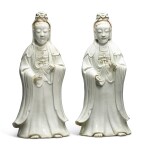 A PAIR OF LARGE WHITE-GLAZED FIGURES OF GUANYIN, QING DYNASTY, 18TH / 19TH CENTURY