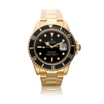 ROLEX | REFERENCE 16808 SUBMARINER  A YELLOW GOLD AUTOMATIC CENTER SECONDS WRISTWATCH WITH DATE AND BRACELET, CIRCA 1984