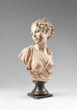 Jeune femme en buste  | Bust of a young woman