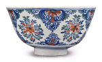 A LARGE ENGLISH DELFTWARE POLYHCROME PUNCH BOWL   MID-18TH CENTURY