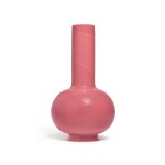 A pink Beijing glass bottle vase, Qing dynasty, 19th century | 清十九世紀 粉紅料長頸瓶