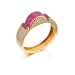 'Mystery-Set' Ruby and Diamond Bangle-Bracelet | 梵克雅寶 | 密鑲紅寶石及鑽石手鐲