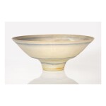 LUCIE RIE | FOOTED BOWL
