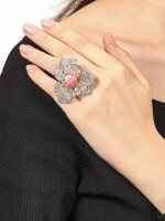 Conch Pearl and Diamond Ring | 海螺珠 配 鑽石 戒指