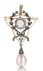 A FABERGÉ JEWELLED GOLD, SILVER, GUILLOCHÉ ENAMEL AND PEARL PENDANT BROOCH, 1899-1908, MOSCOW
