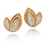  PAIR OF GOLD AND DIAMOND EAR CLIPS | VAN CLEEF & ARPELS, 1970S