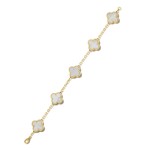 Van Cleef & Arpels | Bracelet nacre, "Alhambra" | Mother-of-pearl bracelet, 'Alhambra'
