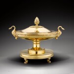 A French silver-gilt covered tureen, Jean-Baptiste-Claude Odiot, Paris, 1809-1815 Coupe à entremets couverte en vermeil par Jean-Baptiste-Claude Odiot, Paris, 1809-1815