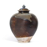 A phosphatic-splashed jar and cover, Song dynasty | 宋 黑釉灑斑蓋罐