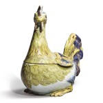 A CONTINENTAL FAIENCE LARGE COCKEREL TUREEN AND COVER, LATE 18TH CENTURY