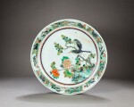 A large famille-verte 'flower and bird' dish Qing dynasty, Kangxi period | 清康熙 五彩花鳥纹盤