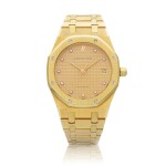 Royal Oak | A yellow gold and diamond-set bracelet watch with date, Circa 1980 | 愛彼 | 皇家橡樹系列 | 黃金鑲鑽石鏈帶腕錶，備日期顯示，約1980年製
