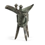 An inscribed archaic bronze ritual wine vessel (Jue), Late Shang dynasty | 商末 父戊爵