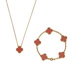 'Vintage Alhambra' Carnelian Pendent Necklace and Bracelet | 梵克雅寶 | 'Vintage Alhambra' 紅玉髓 項鏈 及 手鏈