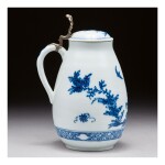 A MEISSEN BLUE AND WHITE SILVER-MOUNTED TANKARD AND COVER CIRCA 1725-30