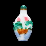 A five-colour overlay glass 'weiqi' snuff bottle, Qing dynasty, late 18th - early 19th century | 清十八世紀末至十九世紀初 涅白地套五色料對奕圖鼻煙壺