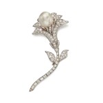 Van Cleef & Arpels | Cultured Pearl and Diamond Clip-Brooch  梵克雅寶  養殖珍珠配鑽石別針