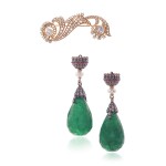 Diamond brooch, Chaumet, and a pair of emerald, gem set and diamond pendants, 19th century and later, 1958 | 鑽石胸針、寶石及鑽石吊墜一對，19世紀及之後