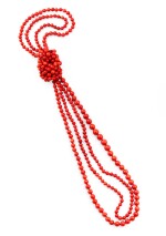 Coral necklace [Sautoir corail]