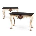 A pair of George III style white painted console tables, circa 1900 | Paire de consoles en bois laqué blanc de style George III, vers 1900