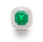 EMERALD AND DIAMOND RING, MOUNT BY BULGARI | 7.32卡拉「哥倫比亞」祖母綠 配 鑽石 戒指，寶格麗戒台 
