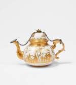 A Meissen Hausmaler Goldchinesen Teapot And Cover, Circa 1726-30