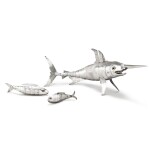 A group of three silver and silver-plated articulated fish, probably Spain, 20th century | Groupe de trois poissons articulés en argent et métal argenté, probablement Espagne, XXe siècle