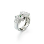 'Panthère' Emerald, Onyx and Diamond Ring | 卡地亞 | 'Panthère' 祖母綠 配 縞瑪瑙 及 鑽石 戒指
