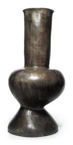 ANDREW LORD | VASE. ROUND. [FROM SEVEN BRONZES]
