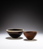 A ‘Jian’ russet-brown glazed bowl and a Henan black-glazed russet-splashed bowl, Song - Jin dynasty | 宋至金 河南窰黑釉醬斑盌