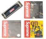 A GROUP OF 12 SUPREME MUSIC ACCESSORIES