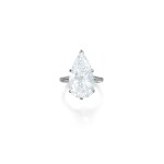 DIAMOND RING, MONTURE CARTIER   10.07卡拉 梨形 足色 內部無瑕(IF) 鑽石 配 鑽石 戒指, 卡地亞鑲嵌 ( Monture Cartier )