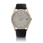 Calatrava, Ref. 5296G-010  White gold wristwatch with date  Circa 2015