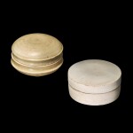Two small white stoneware boxes and covers 9th - 10th century | 九至十世紀 白瓷蓋盒一組兩件
