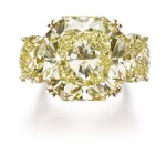 Fancy intense yellow and fancy yellow diamond ring | 濃彩黃色配彩黃色鑽石戒指