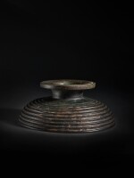 An inscribed archaic bronze ritual food vessel cover, Late Western Zhou dynasty | 西周末 史□父簋蓋
