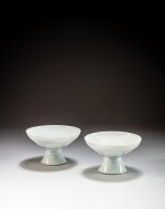 Two white-glazed stembowls, Early Qing dynasty, possibly Dehua | 清初 白釉高足盌一組兩件