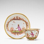 A Meissen teabowl and saucer, Circa 1722-23 